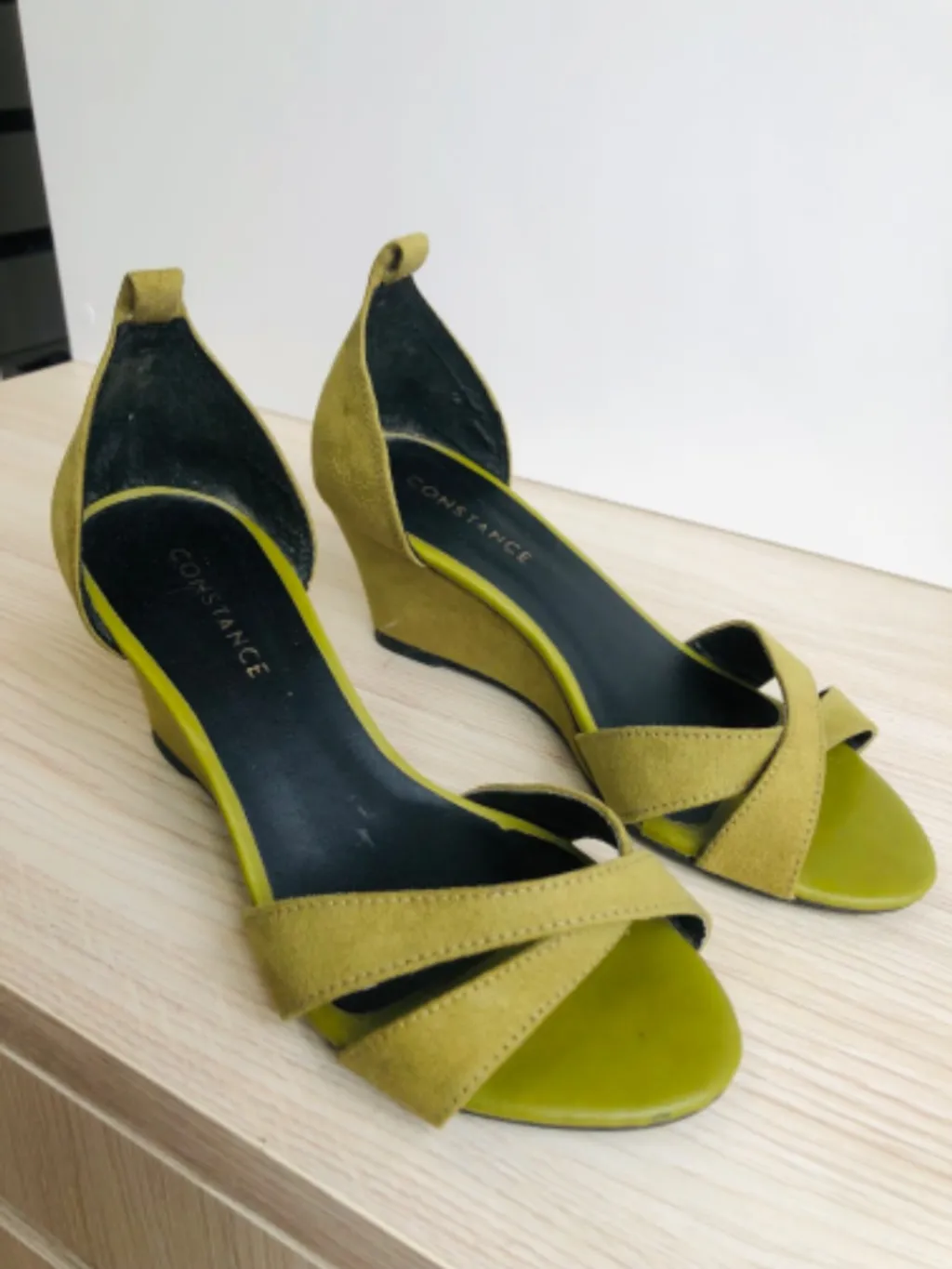 Sapato Verde Camurca Constance