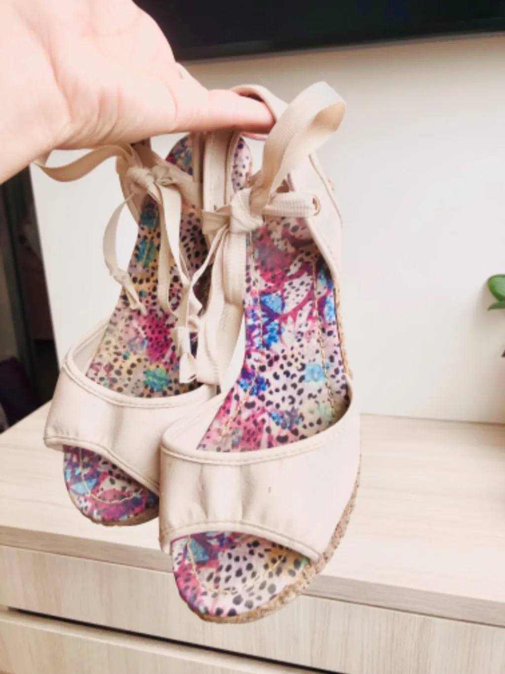 Anabella Sandalia Florida