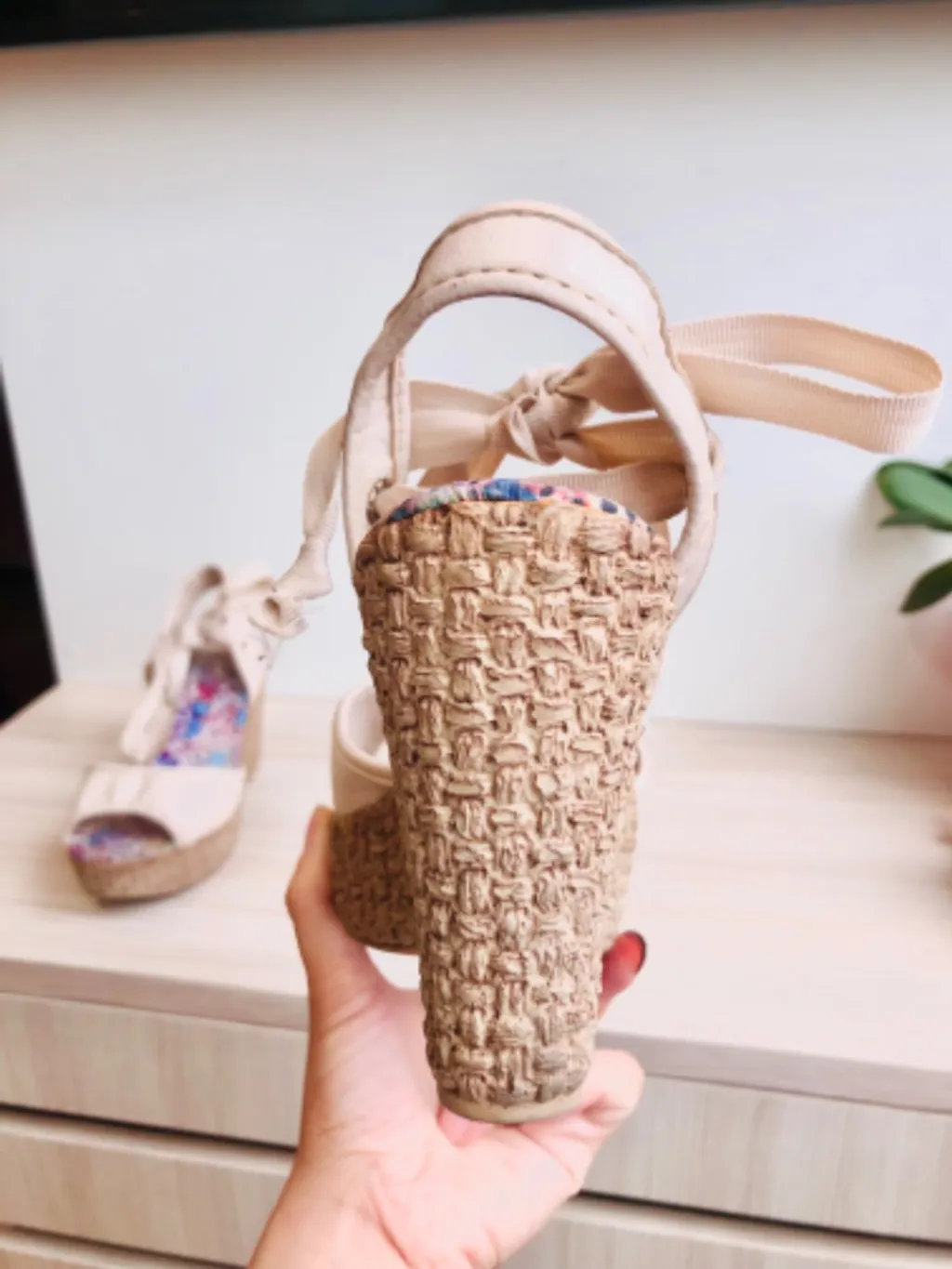 Anabella Sandalia Florida