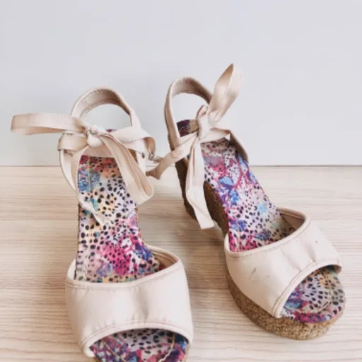 Anabella Sandalia Florida