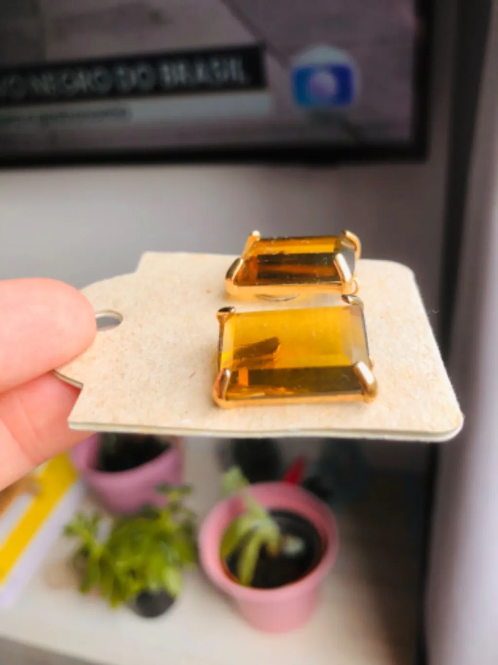 Brinco Quadrado Dourado