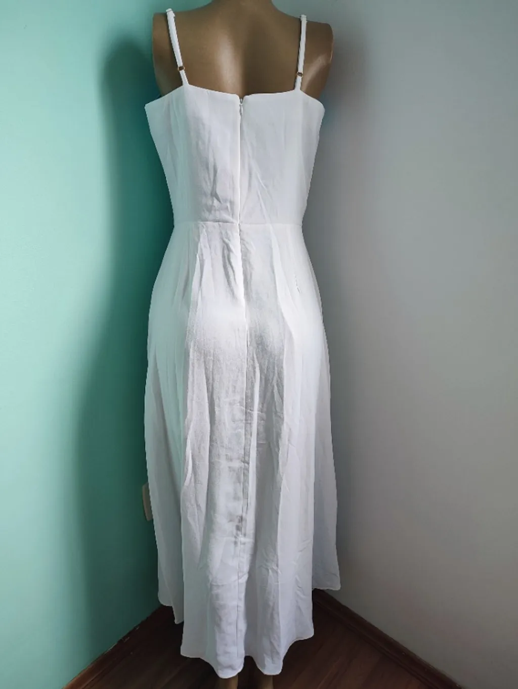 vestido longo branco e azul