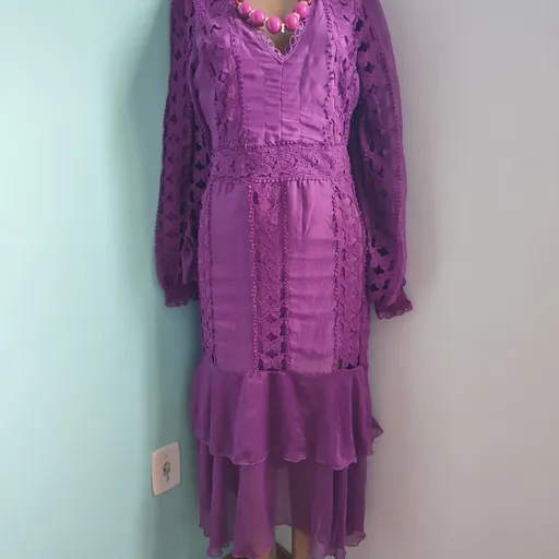 vestido midi roxo