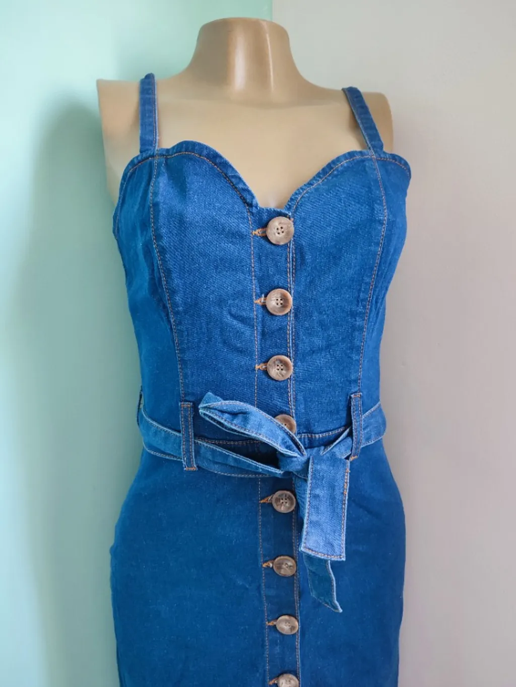 vestido feminino jeans escuro