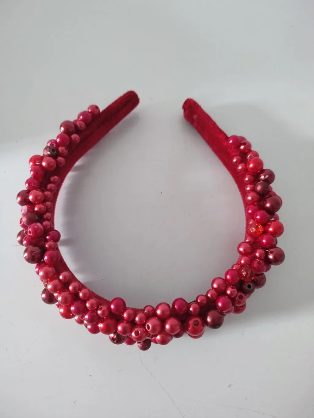 Tiara feminina vermelha