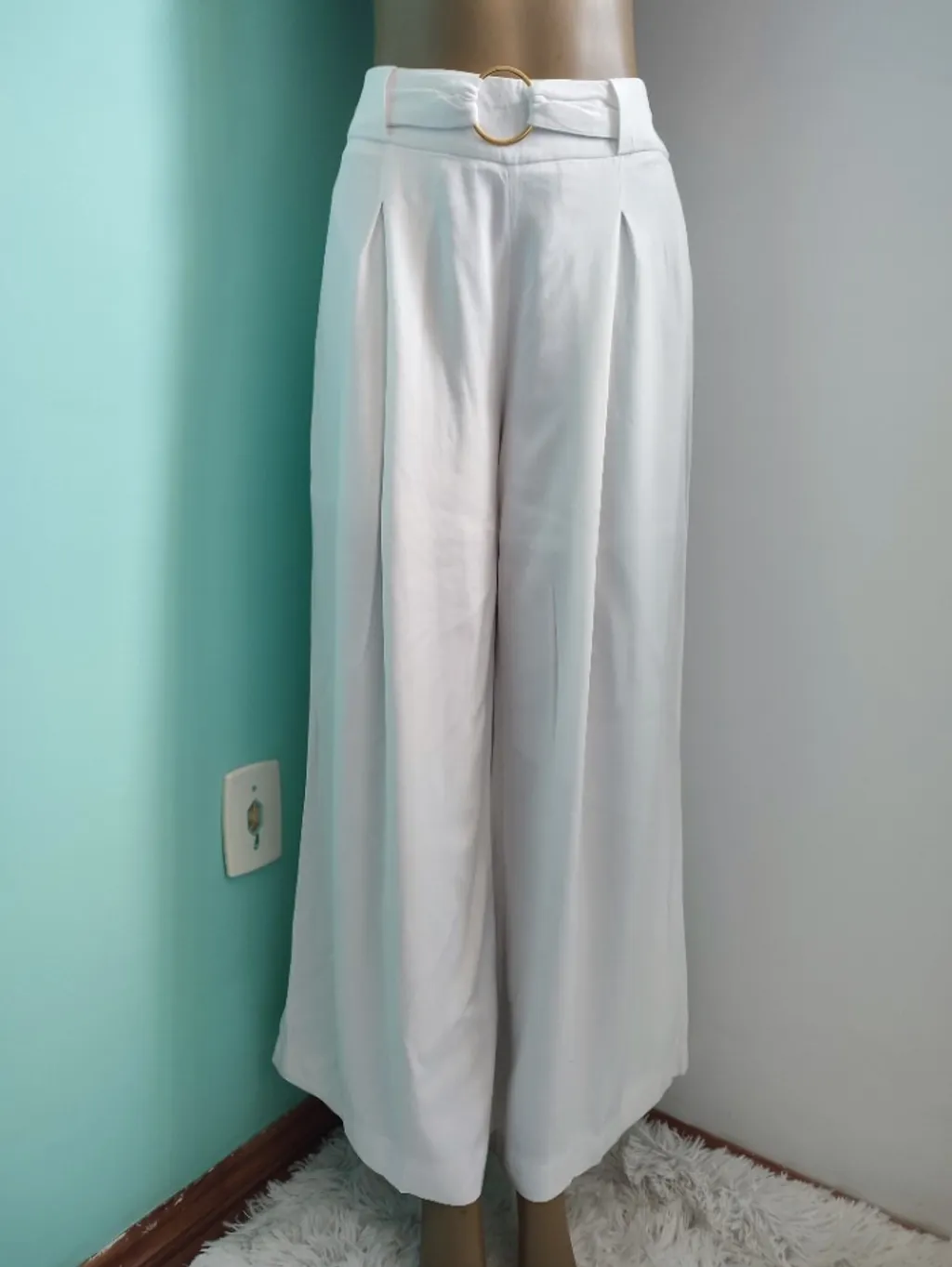 calça branca feminina