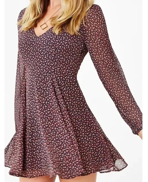 Vestido Kimchi Blue Poppy da Urban Outfitters