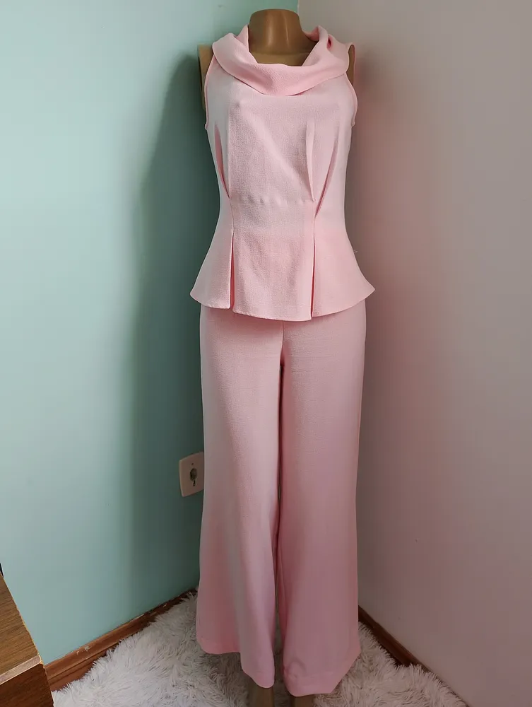 conjunto feminino rosa claro