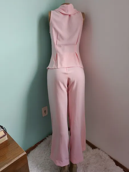 conjunto feminino rosa claro