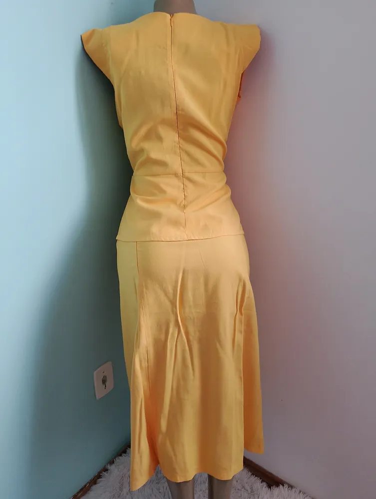 conjunto feminino amarelo