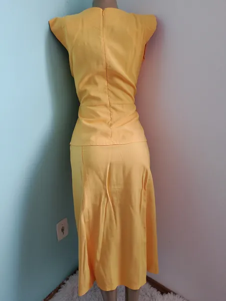 conjunto feminino amarelo