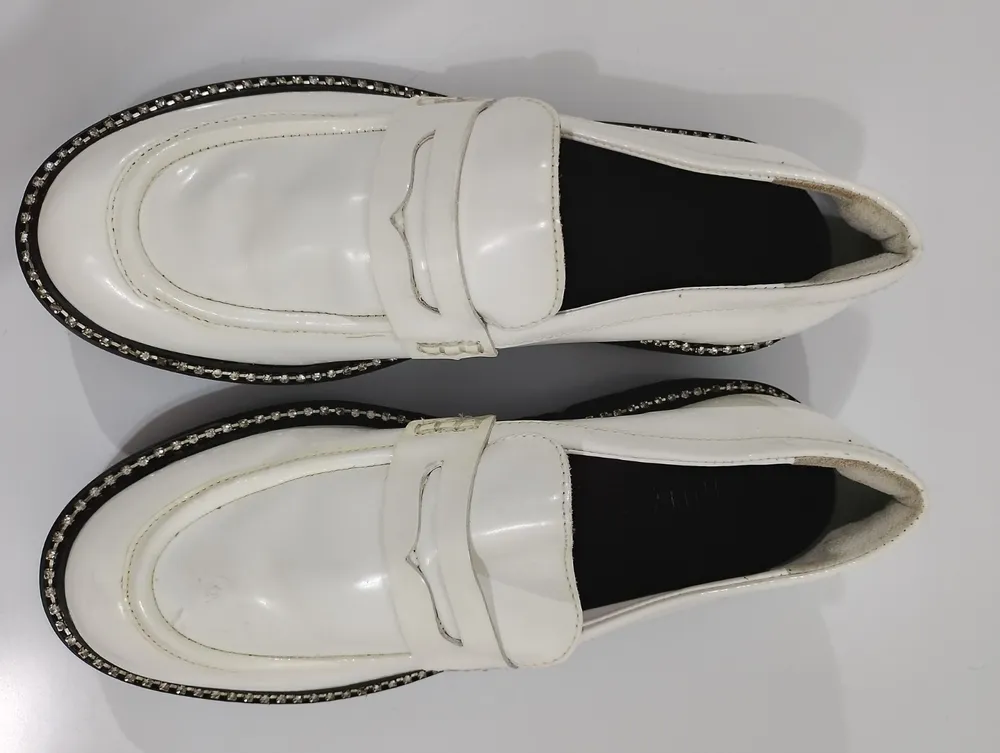 sapato mocassim branco