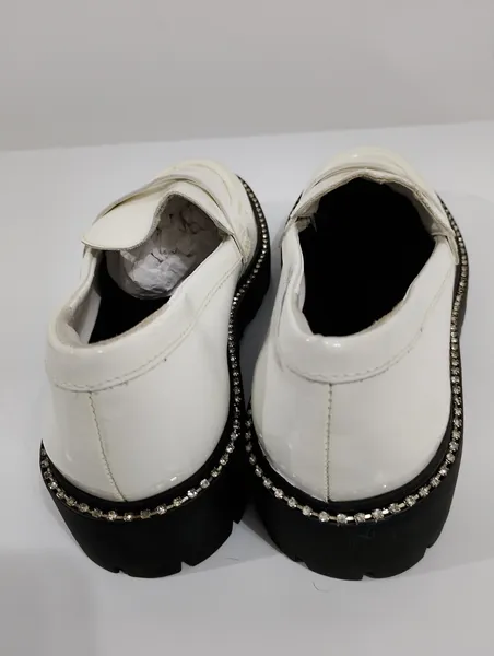 sapato mocassim branco