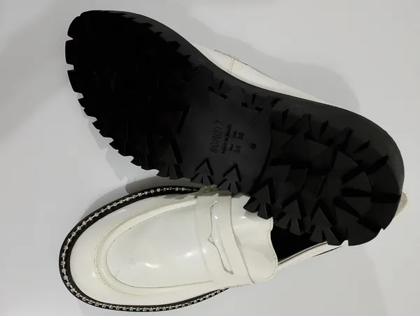 sapato mocassim branco