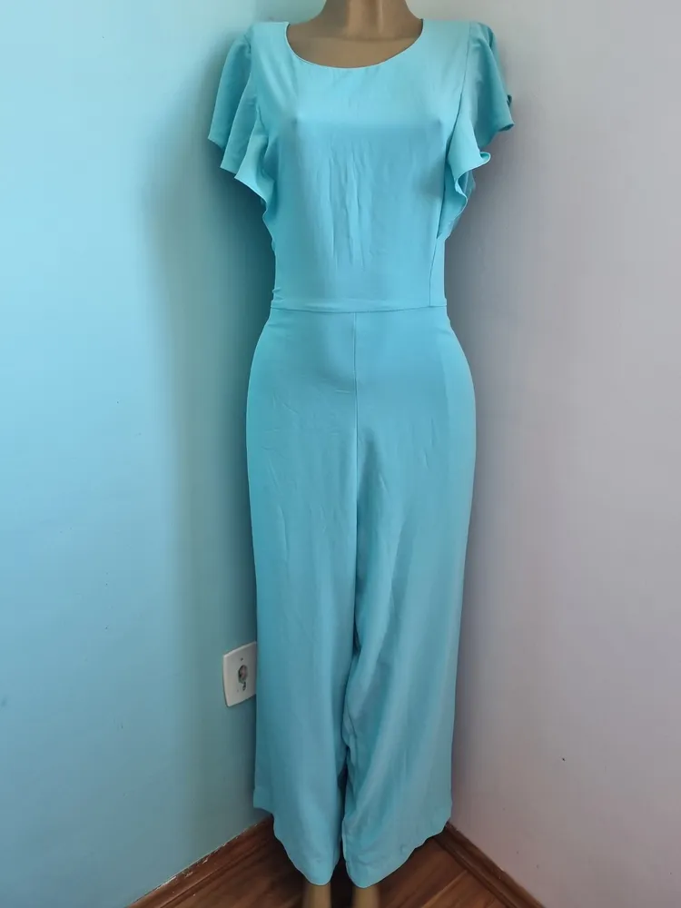 Macacão Feminino azul bebê