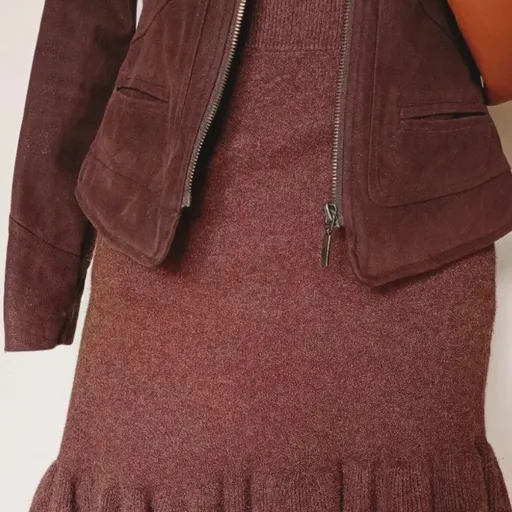 saia marrom em lã tricotada tamanho g pequeno