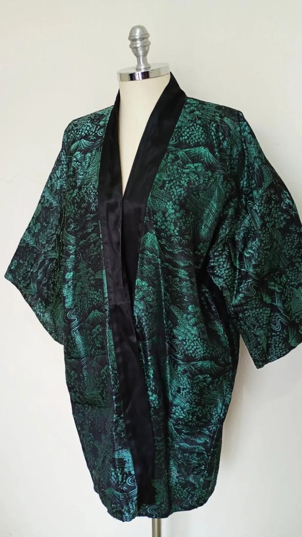 Kimono Japonês importado Rayon estampado