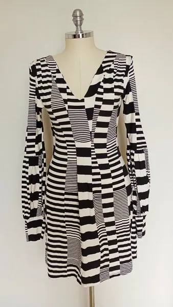 Vestido manga longa de malha novo