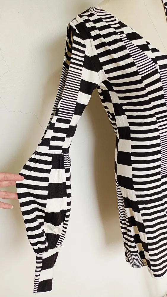 Vestido manga longa de malha novo