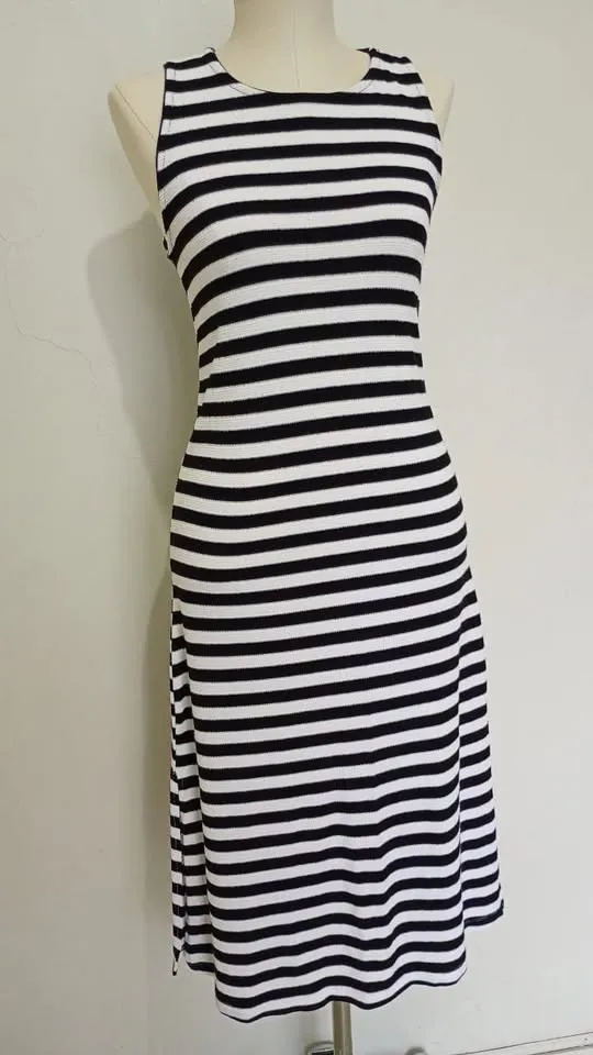 Vestido Midi Hering fendas laterais listrado tamanho M