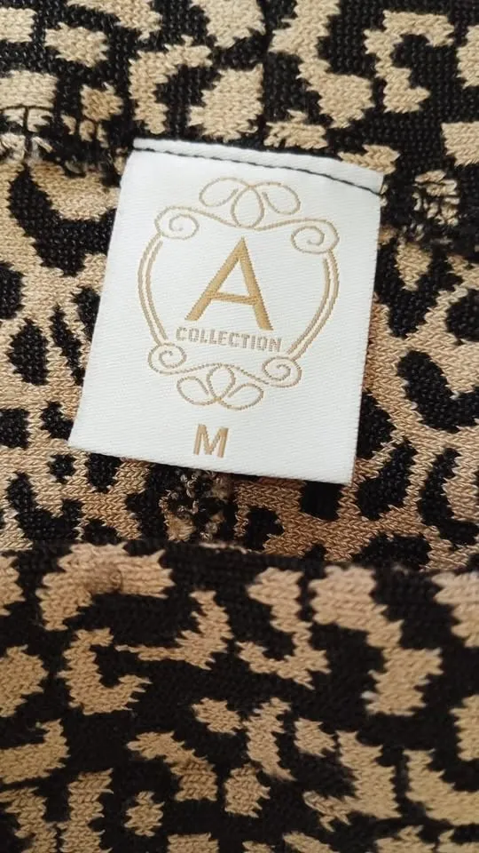 Saia de lã tricotada animal print  nova tamanho M