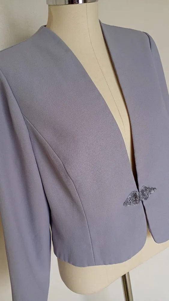 Blazer cinza curto importado Karen Miller tamanho M