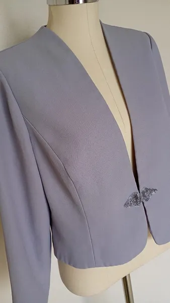 Blazer cinza curto importado Karen Miller tamanho M
