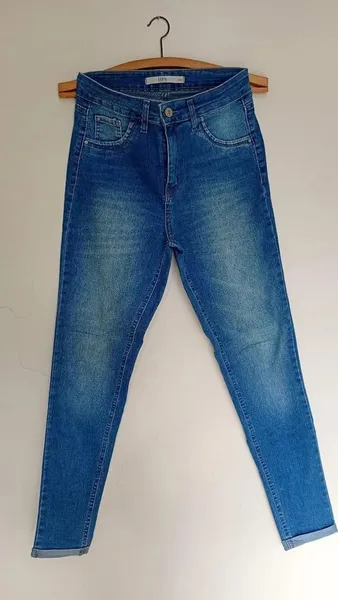 Calça jeans feminina LDN tamanho 40