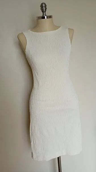 Vestido Off-White texturizado PP