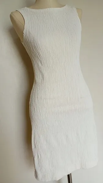 Vestido Off-White texturizado PP