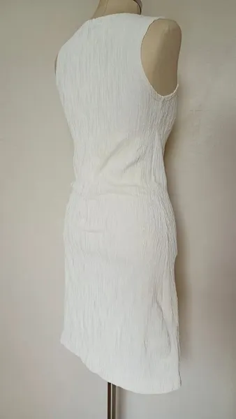 Vestido Off-White texturizado PP