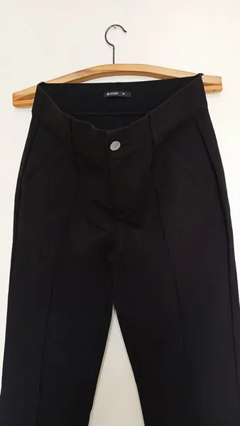 Calça flare preta Cortellê de viscose nova tamanho M