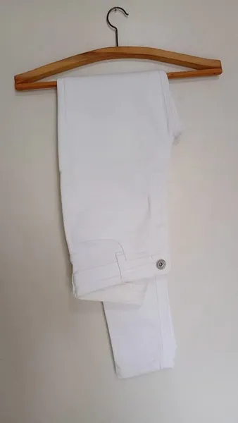 Calça jeans feminina branca cintura alta tamanho 38