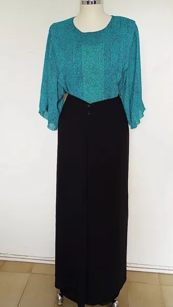 Blusa verde estampada em voil tamanho G
