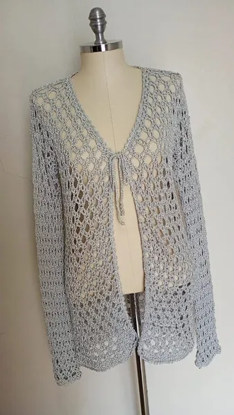 Cardigan de crochê prata tamanho M