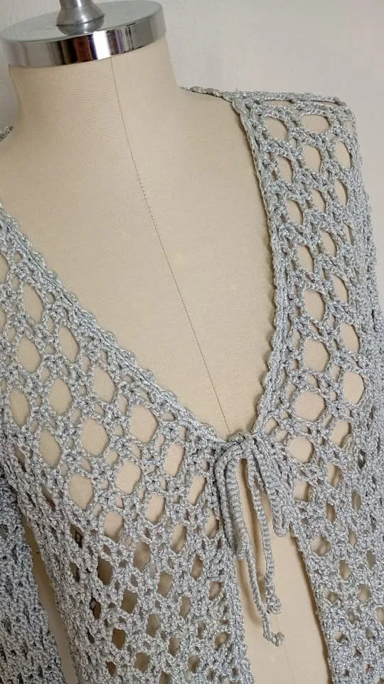 Cardigan de crochê prata tamanho M