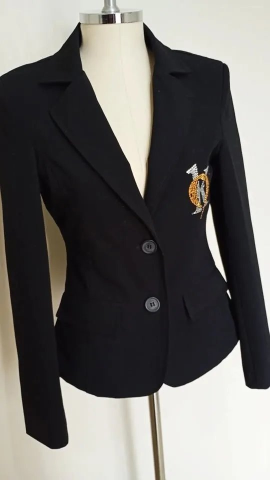 Blazer feminino preto de botões tamanho P