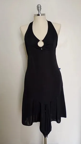 Vestido frente única preto com argola tamanho M