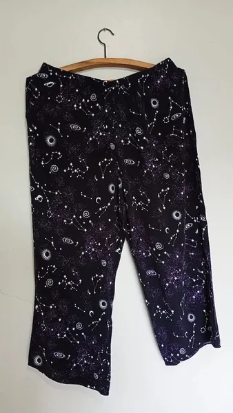 Calça pantacourt mística tamanho M