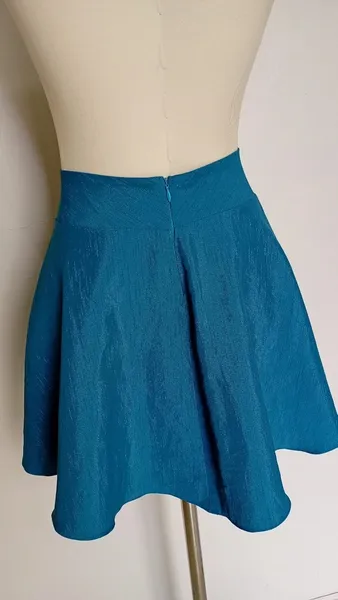 Saia rodada azul petróleo P