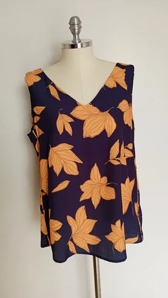 Regata floral preta e amarela GG