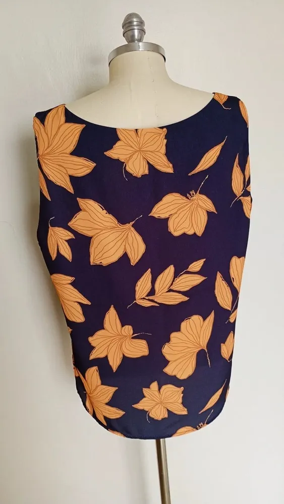 Regata floral preta e amarela GG
