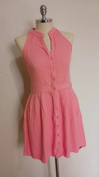 Vestido rosa Hering de botões tamanho P