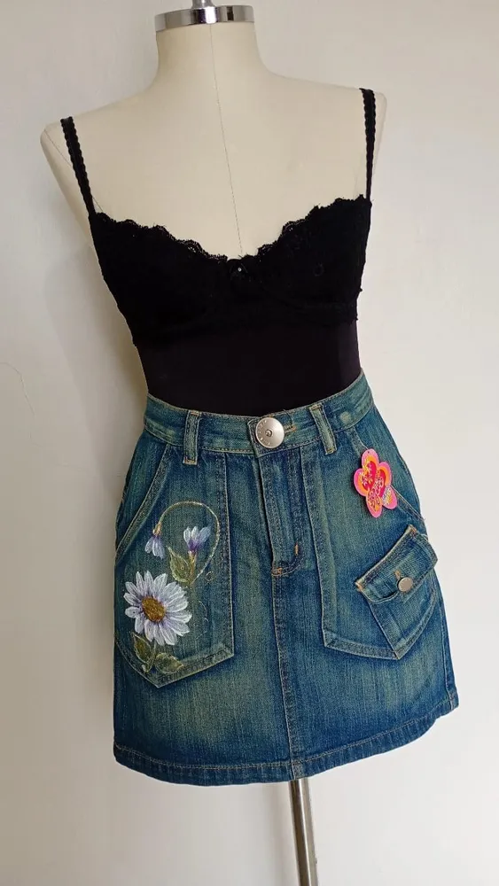 Saia jeans retrô pintada a mão nova tamanho 36