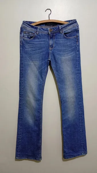 calça jeans flare zara tamanho 38