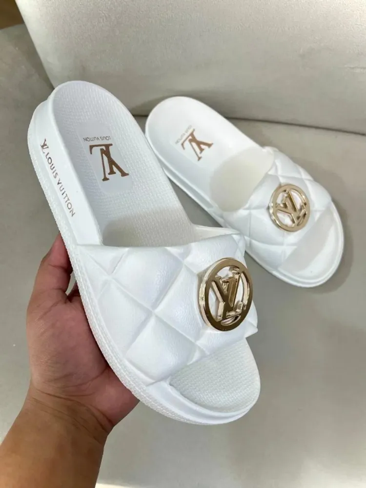 Chinelo Louis Vuitton Matelassê Feminino