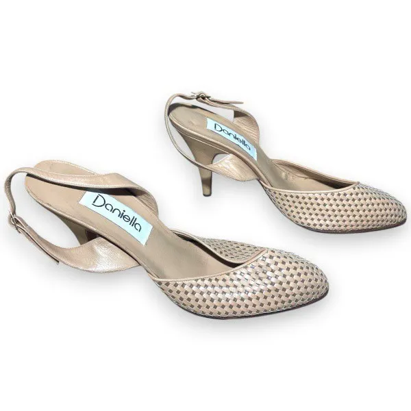 sapato daniella modelo slingback, tamanho 37, em couro
