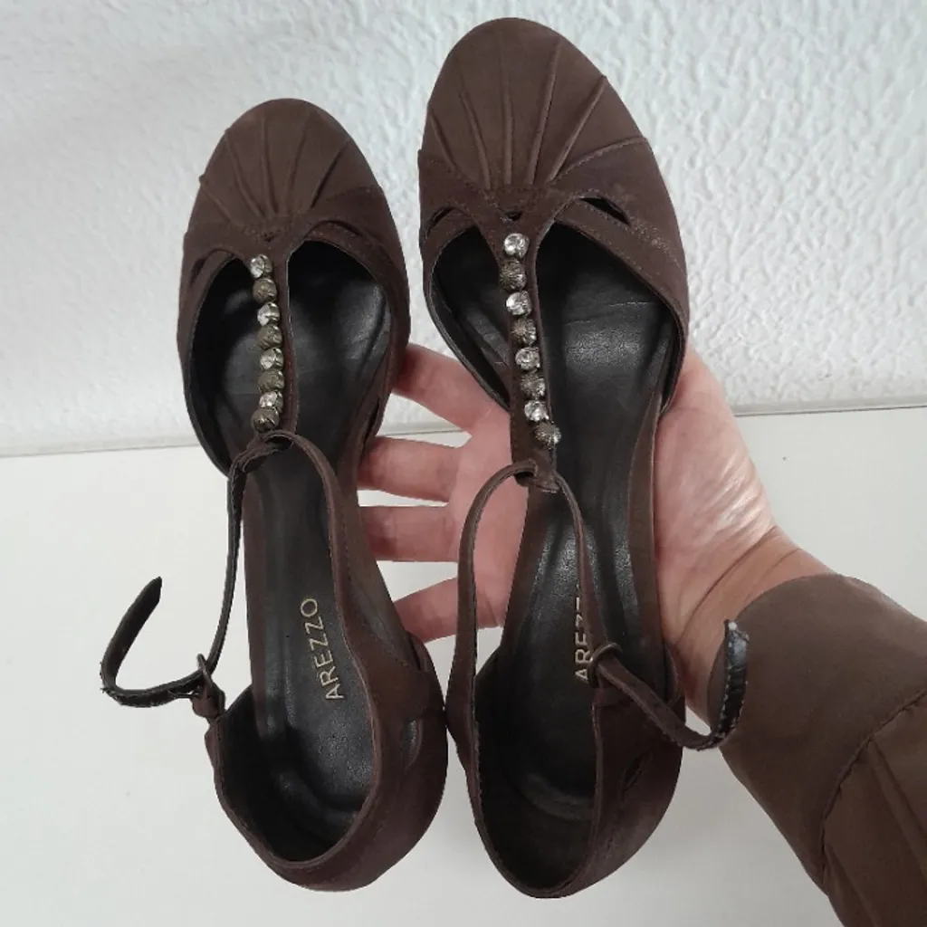 *FINESSE* sandália salto médio com strass