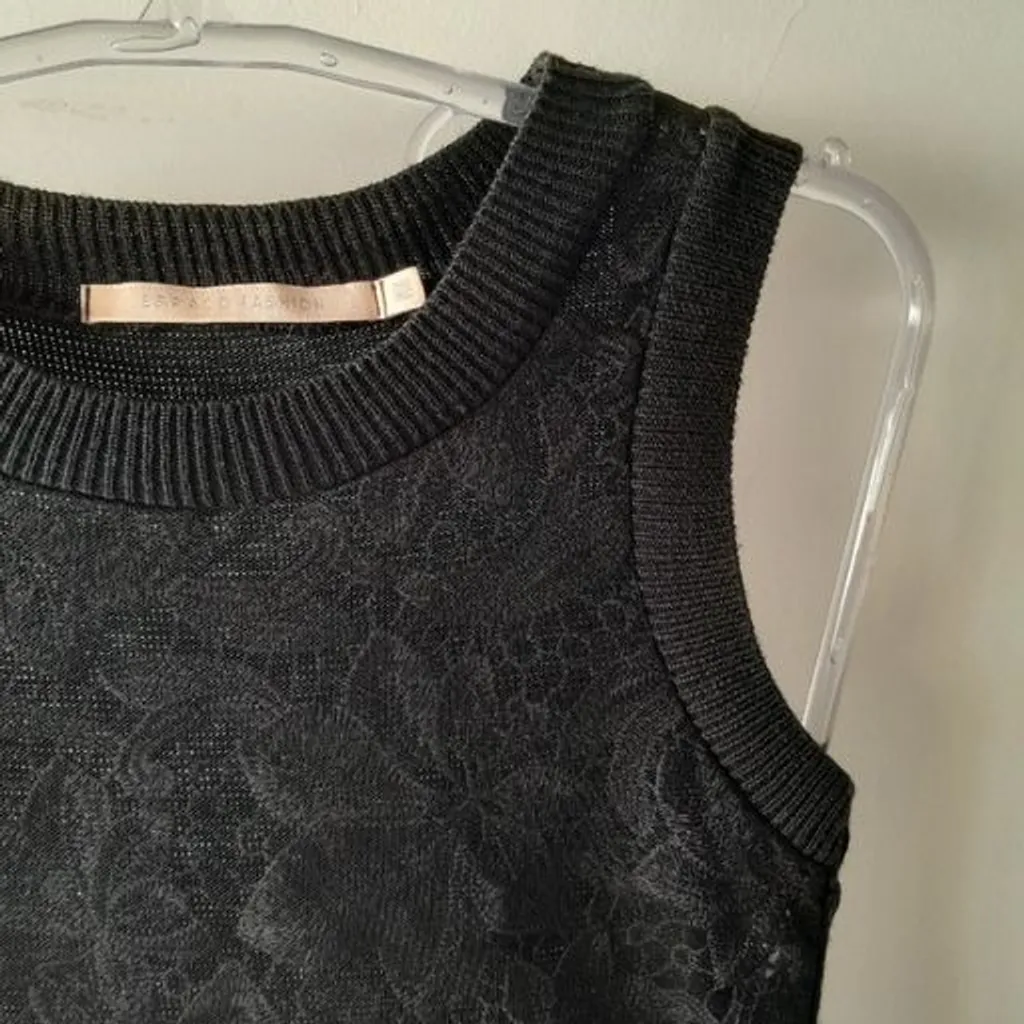 *TRABALHADA NA RENDA* blusa cropped tricô, renda e tule preto