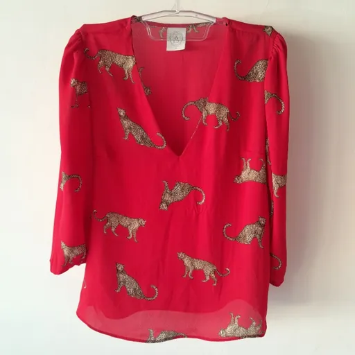 *OLHA A ONÇA* blusa meia manga estampada